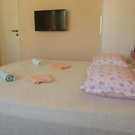 Neva Apartman *