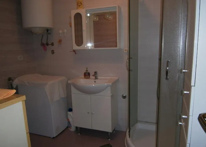 Neva Apartman