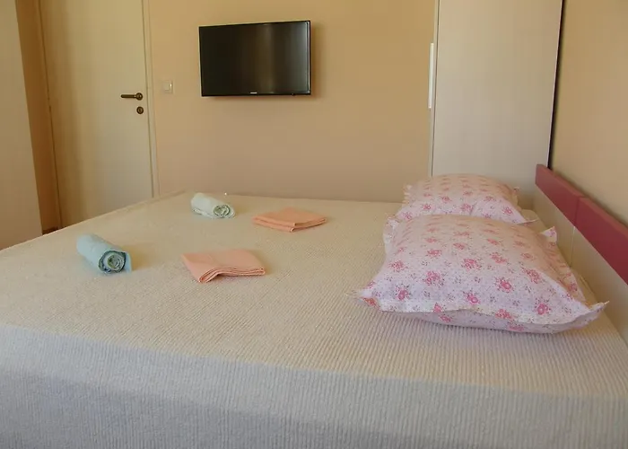 Neva Apartman *